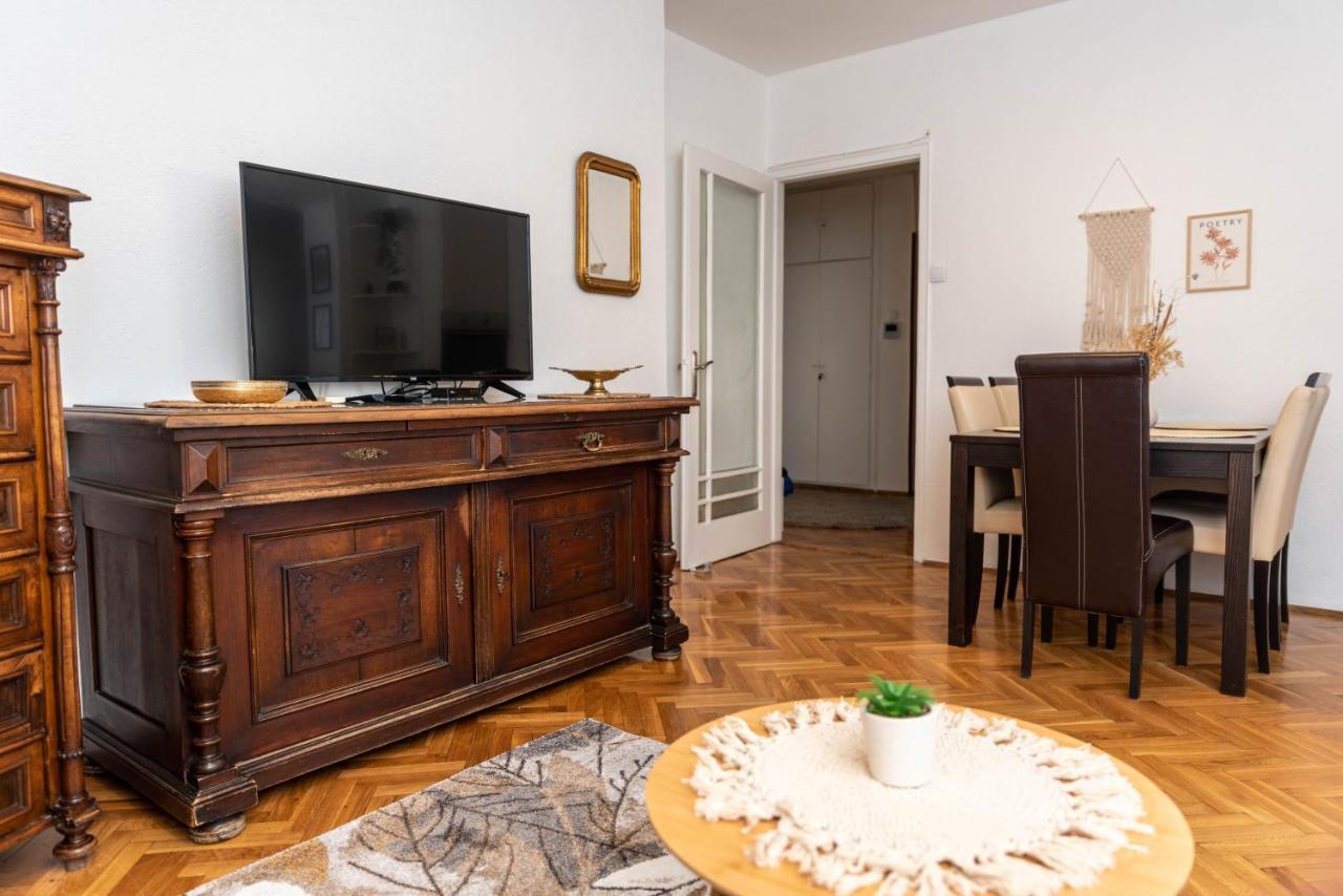 Sweet House Parlament Apartment Beograd Ngoại thất bức ảnh
