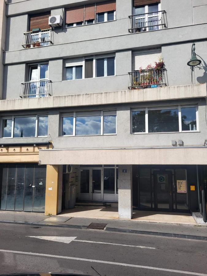 Sweet House Parlament Apartment Beograd Ngoại thất bức ảnh